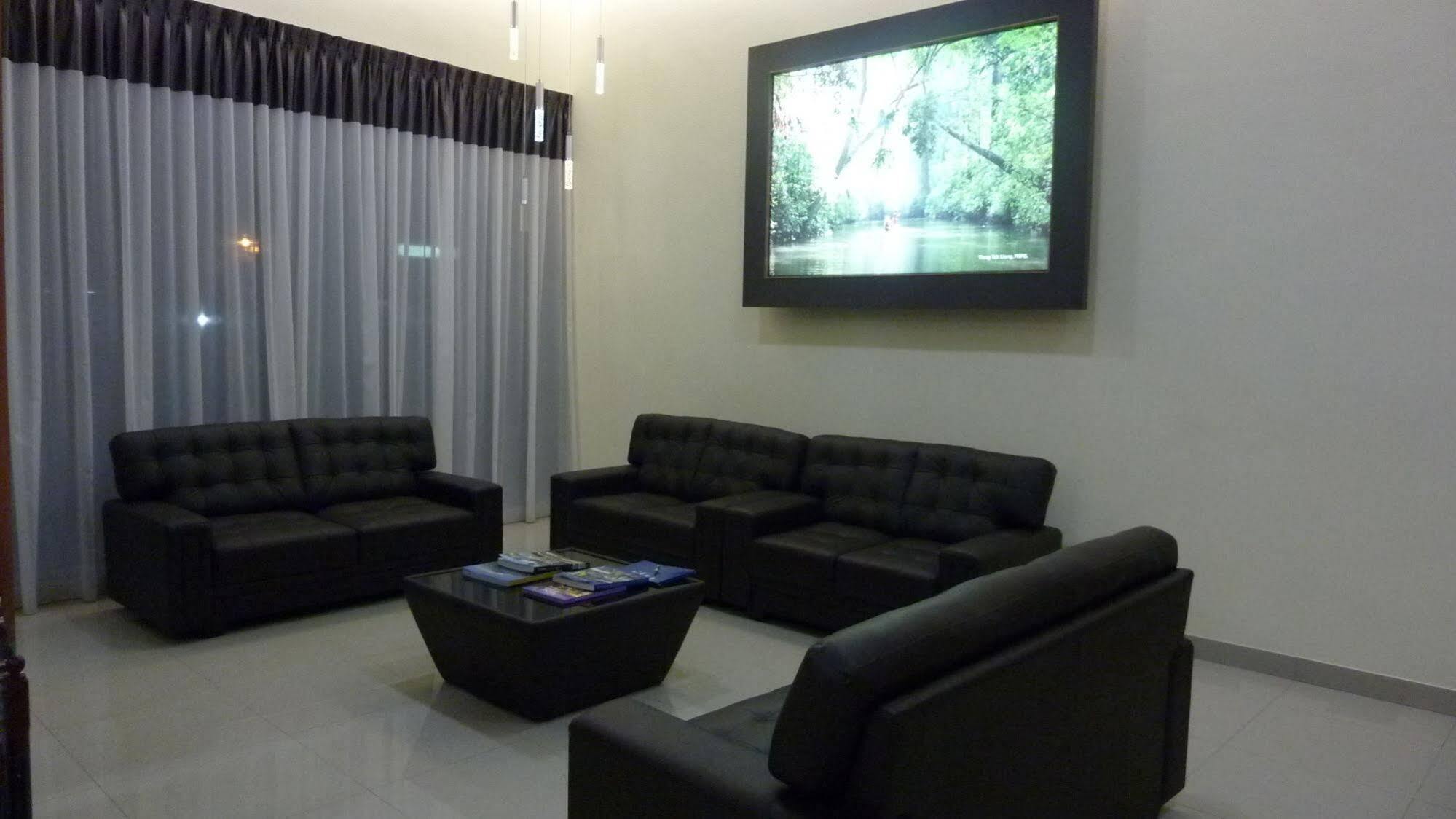 Nova Kuching Hotel 외부 사진