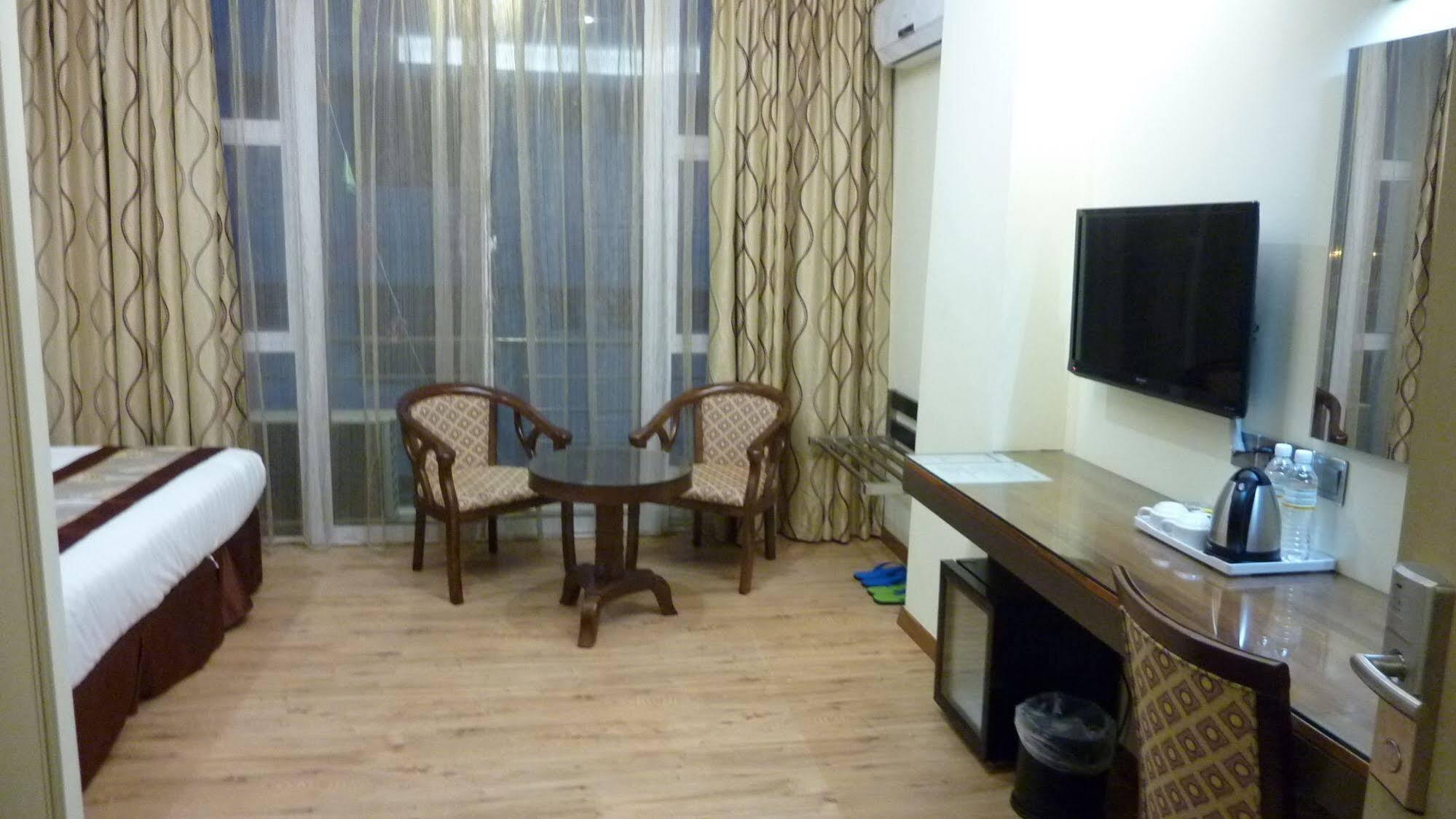 Nova Kuching Hotel 외부 사진