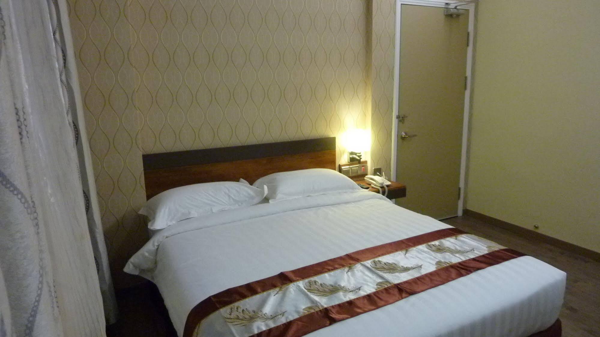 Nova Kuching Hotel 외부 사진