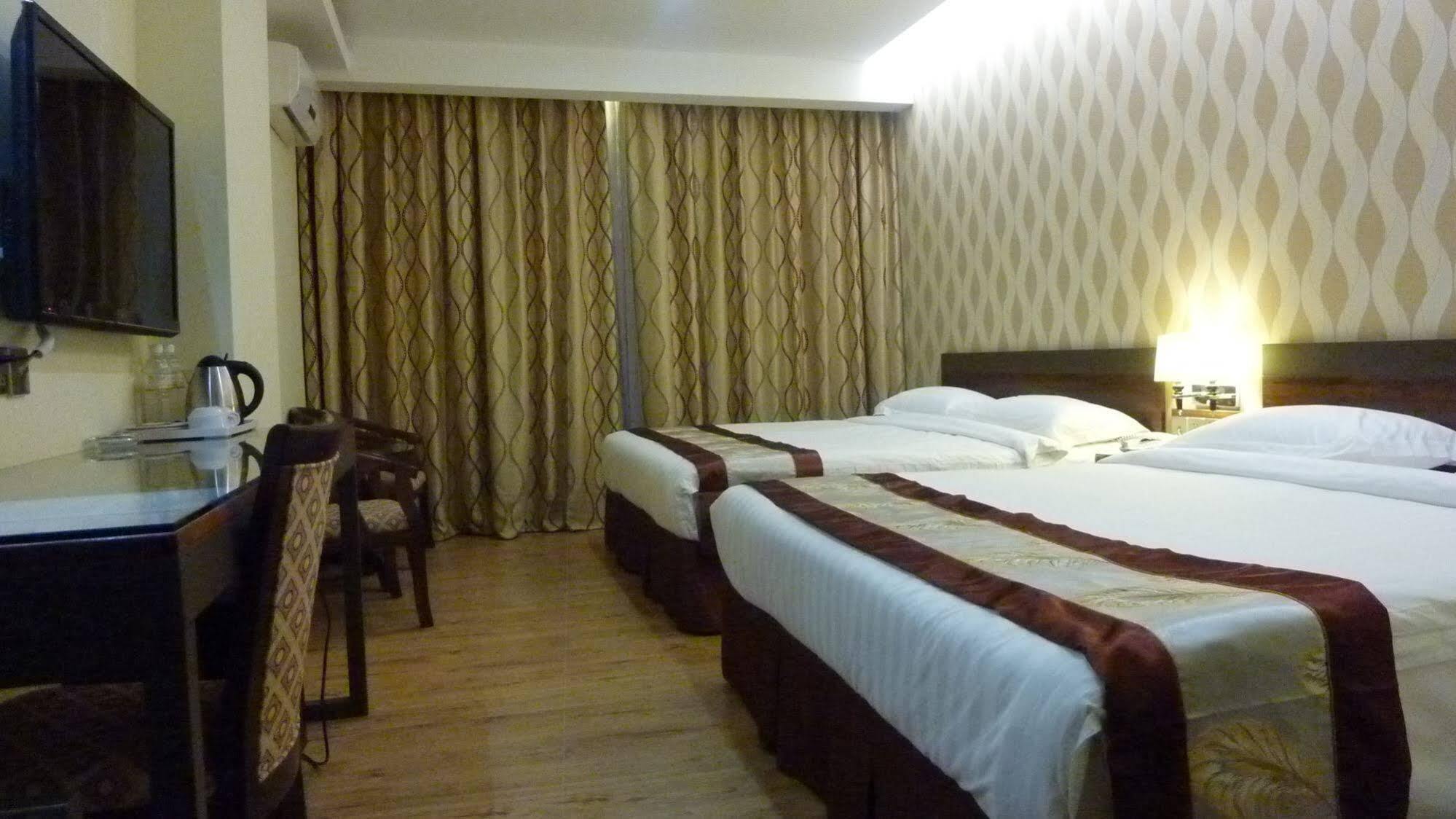 Nova Kuching Hotel 외부 사진
